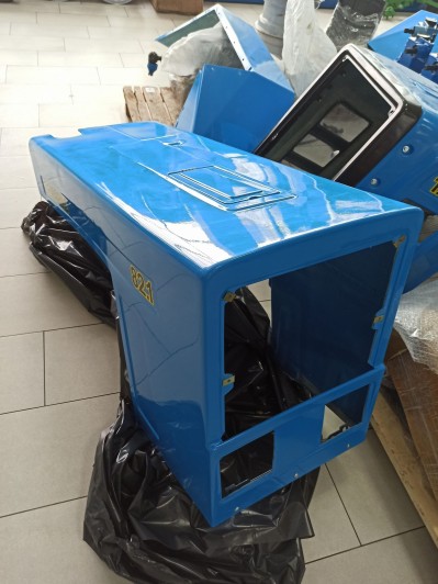 Капот МТЗ-80,82 (пластик)