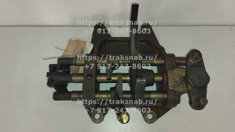 Корпус вилок в сб. МТЗ-1523 — 2