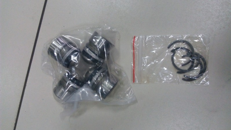 Крестовина карданного вала в сб. — 1