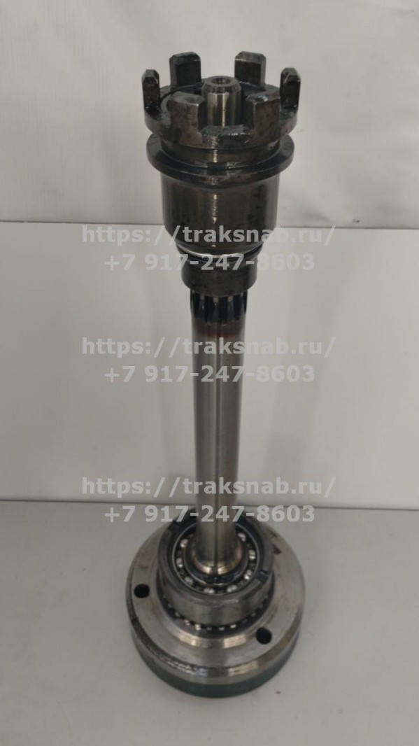 Шестерня коронная ВОМ в сб. с валом — 2