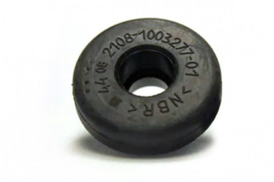 Втулка шпильки клап.крышки БРТ